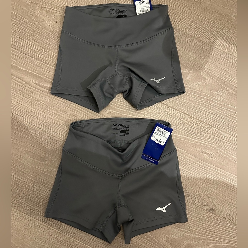NEW Mizuno Volleyball Shorts
